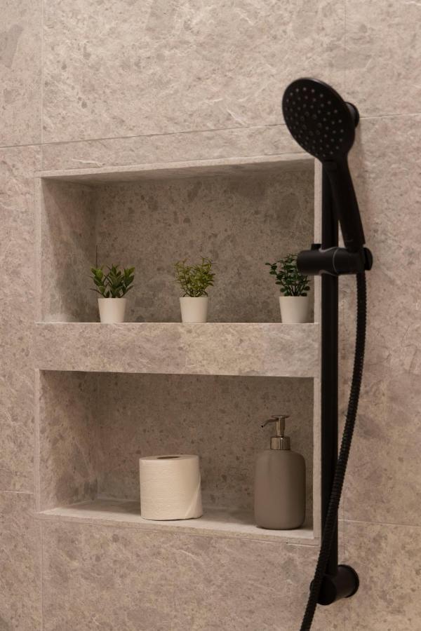 Luxurious & Spacious With Balcony דירה בודפשט