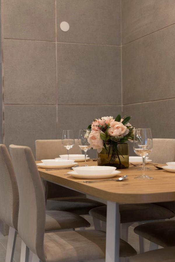 Apartament Luxurious & Spacious With Balcony *